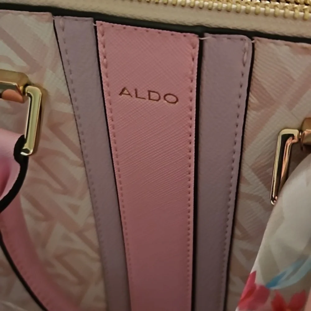 Aldo Pink Satchel/Crossbody Bag‎